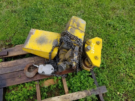 HEAVY DUTY CHAIN HOIST