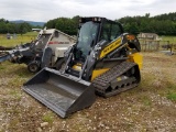 NEW HOLLAND C237 SKID STEER, SUPER BOOM, TRACKS, CAB AND AIR, HOURS SHOWING