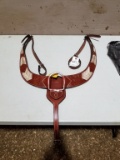 NEW SHOWMAN LEATHER BREASTCOLLAR