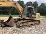 KOMATSU PC200LC EXCAVATOR, WORKS AND OPERATES, BUT HAS BUSTED LINE ON THUMB