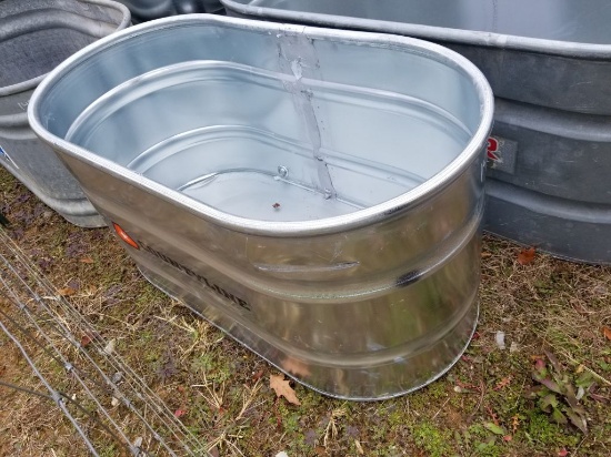 NEW SCRATCH/DENT TARTER 100 GAL GALV WATER TROUGH