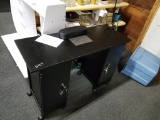 NEW MANICURE TABLE
