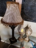 LAMP AND 2 DECOR PIECES