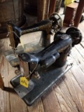 ANTIQUE SINGER SEWING MACHINES (2) S: G1846078, (OTHER SERIAL CAN ONLY READ