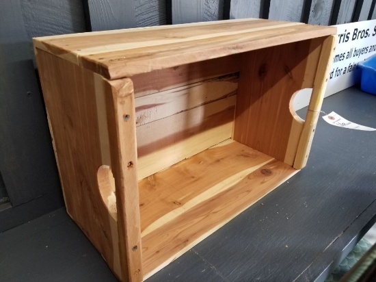 NEW HANDMADE CEDAR BOX 20" X 13" X 9"