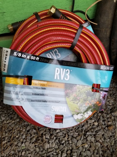 NEW 5/8" X 50' WATER HOSE