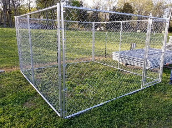 NEW 10X10X6 DOG KENNEL