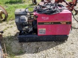LINCOLN RANGER 8 WELDER/GENERATOR, AC/DC, NEEDS CARB CLEANED