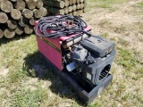 LINCOLN RANGER 8 WELDER/GENERATOR, AC/DC, NEEDS CARB CLEANED
