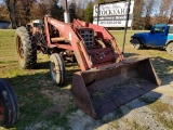 INTERNATIONAL 674 TRACTOR WITH INTERNATIONAL MOUNT-O-MATIC 2250 FRONT END L