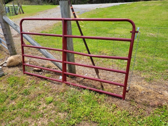 NEW TARTER SCRATCH/DENT RED AMERICAN 8' GATE