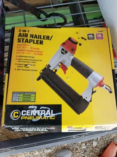 UNUSED CENTRAL PNEUMATIC 5/8 TO 2" 18 GUAGE STAPLE GUN, *SELLS ABSOLUTE