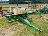 JOHN DEERE 7000 CORN 2 ROW PLANTER