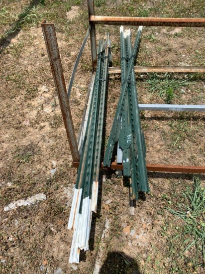 NEW GREEN T-POSTS 6' X 1.25 LBS/FT (5 FOR ONE MONEY)**sells absolute**
