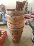 WOODEN BASKETS AND BAGS