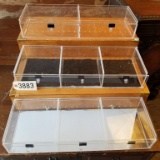 3 TIER SHOW DISPLAY FOR ANIMALS WITH 8 DIVIDERS