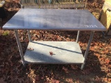 STAINLESS TABLE 4'X30