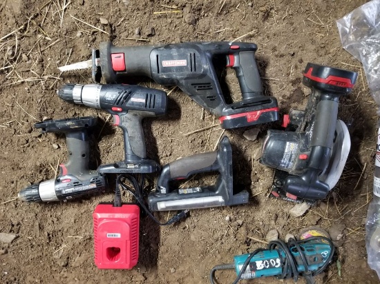 CRAFTSMAN 19.2 VOLT DRILL SET