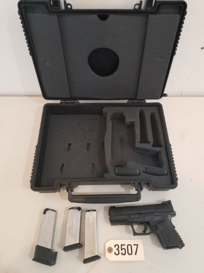 SPRINGFIELD ARMORY XD .45 ACP WITH 3 CLIPS AND CASE, S: MG566100