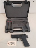SMITH AND WESSON DESERT EAGLE 40 CALIBER WITH 2 CLIPS AND CASE, S: 42307191