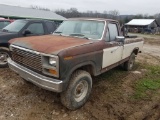 1982 FORD 250 TRUCK, 4WD, 4 SPEED TRANSMISSION WITH RAMSEY HEAVY DUTY WINCH
