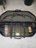 BEAR COMPOUND BOW AND 10 ARROWS WITH CASE