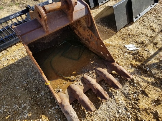 36" WACKER EXCAVATOR BUCKET