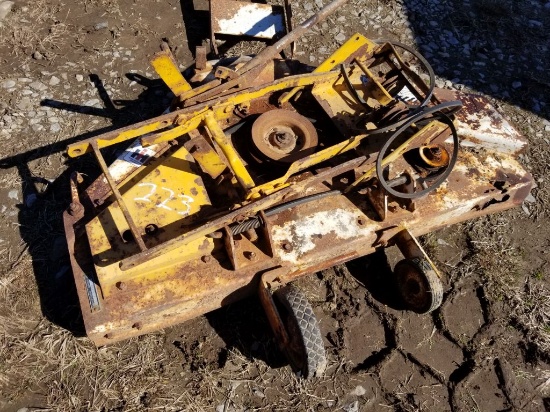 INTERNATIONAL 44" BELLY MOWER & 54" PUSH BLADE