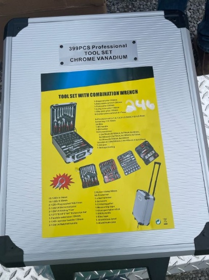 UNUSED 399 PIECE TOOL KIT
