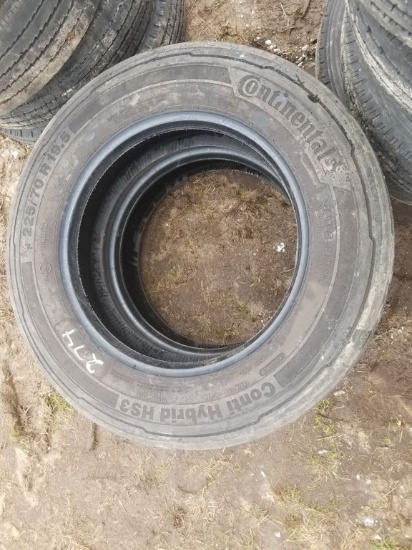 225/70/19.5 TIRES (2)