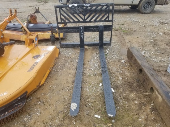 QUICK ATTACH 72" NEW PALLET FORKS