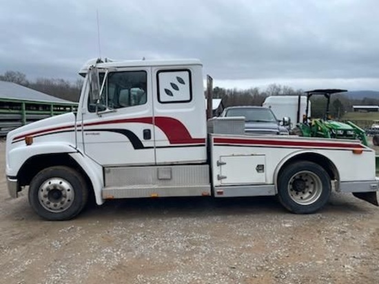 2000 FREIGHTLINER SPORT CHASSIS SINGLE AXLE TRUCK, 245/70/R19, MERCEDES ENG