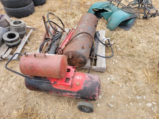 PALLET OF HYDRAULIC CYLINDERS AND MISC AND AIR TANK