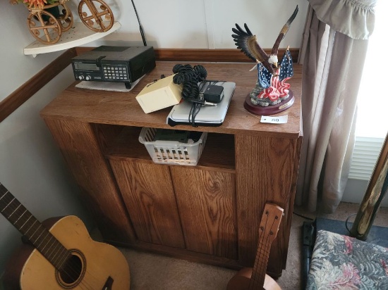 WOODEN TABLE WITH VHS HOLDER, VHS INCLUDED
