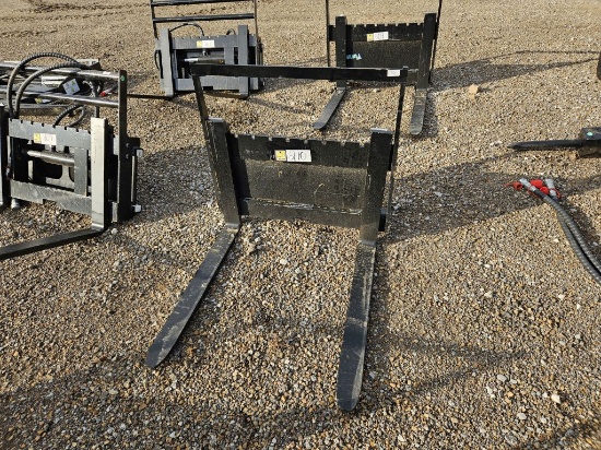 2025 UNUSED MINI SKID STEER 2 1/2' FORKS SN:C46073, SELLS ABSOLUTE