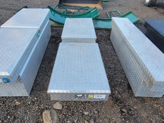 ALUMINUM TOOLBOX DIAMOND PLATED 58"X12" BASE