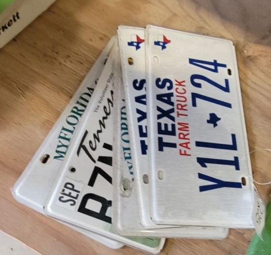 ASSORTMENT OF PLATES