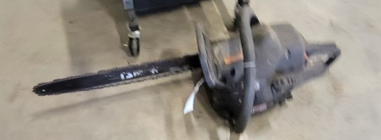 CRAFTSMAN CHAIN SAW 18" 420 CC