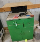 5 DOOR CABINET AND PEG BOARD