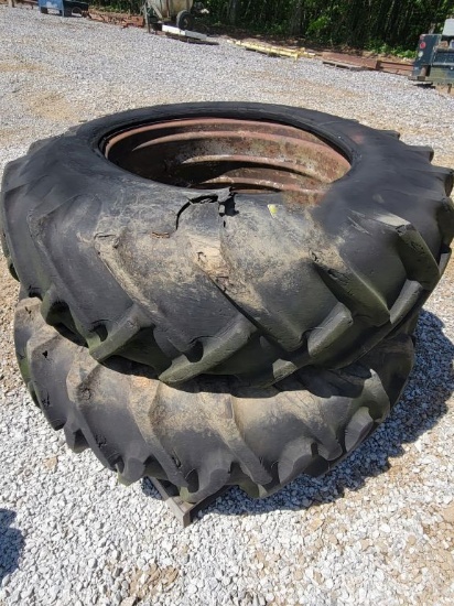18.4 X 34 TRACTOR RIMS & TIRES