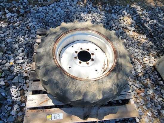 11.2/10 24 TRACTOR TIRE & RIM