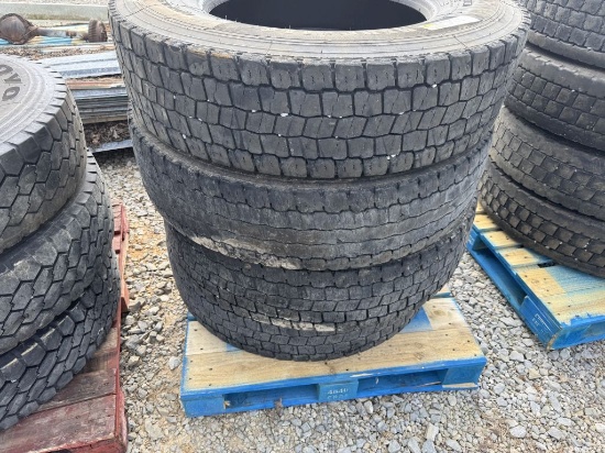 (4) 11R 24.5 TRUCK TIRES HERCULES