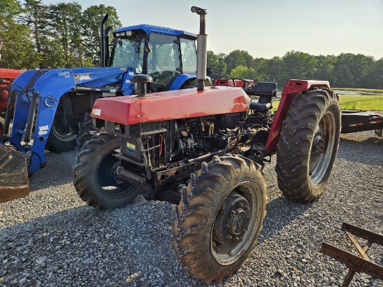 CASE INTERNATIONAL 1394 TRACTOR, 4WD, RUNS/DRIVES