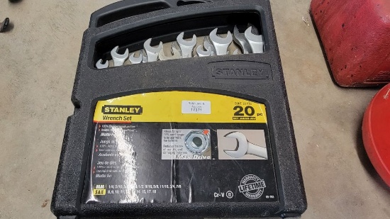 20 PIECE STANLEY WRENCH SET