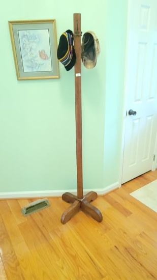 SOLID WOOD HAT RACK APPROX 6FT TALL