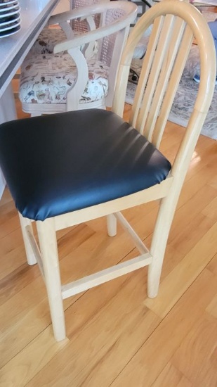 WOODEN STRAIGHT BACK LEATHER SEAT STOOL