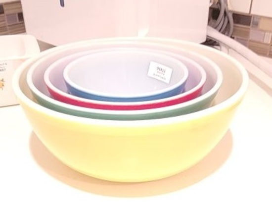 CORNING GLASS BOWLS, YELLOW, GREEN, RED, BLUE