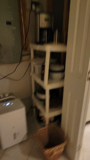 PLASTIC 4 TIER SHELF , 2 COFFEE MAKERS