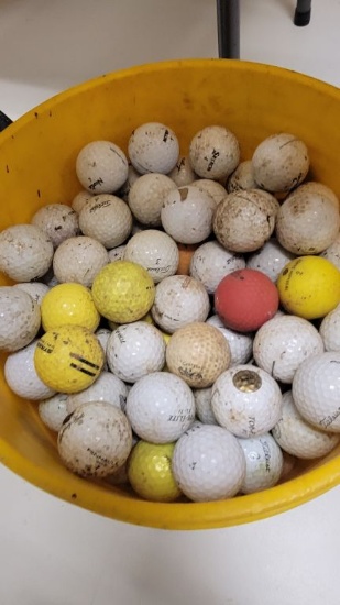 BUCKET OF ASSORTMENT GOLF BALLS