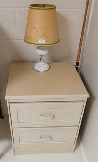 LAMP 2 DRAWER WICKER STAND